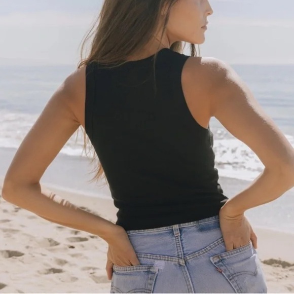 Daily Drills black logo ribbed tank. New in package. Size xs/s - Picture 2 of 3